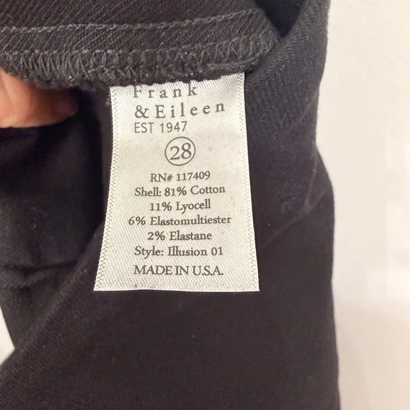 Frank & Eileen Derry Illusion Crop Pull On Jean Italian Dream Denim 28